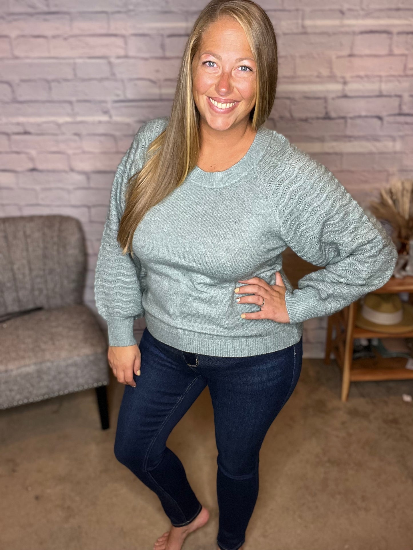 Crewneck Sweater with Wave Knitted Sleeves! 3 Colors!