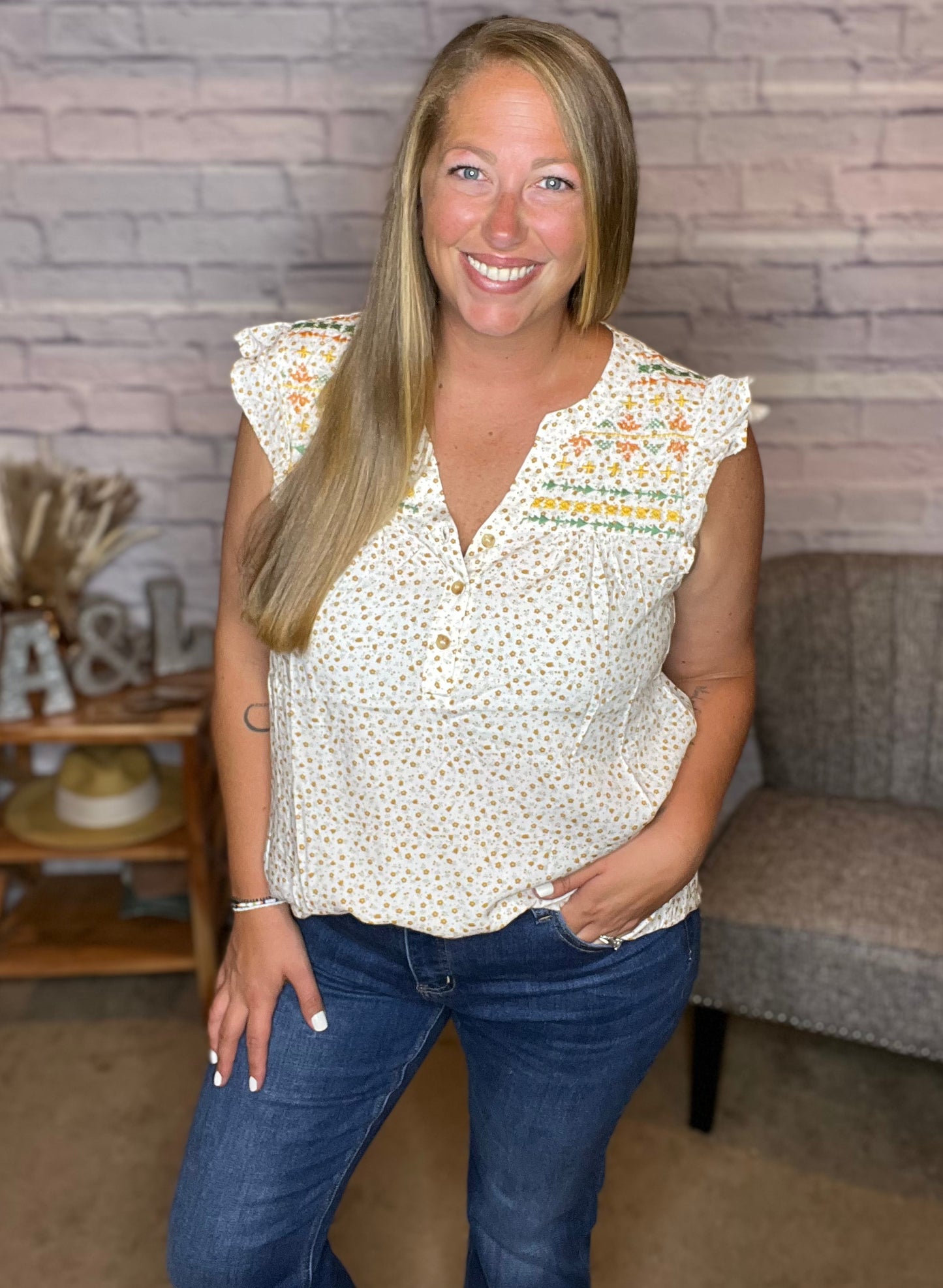 Ditsy Floral Embroidery Blouse