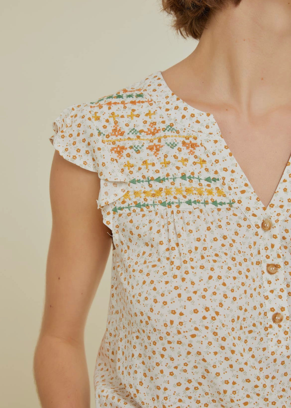 Ditsy Floral Embroidery Blouse