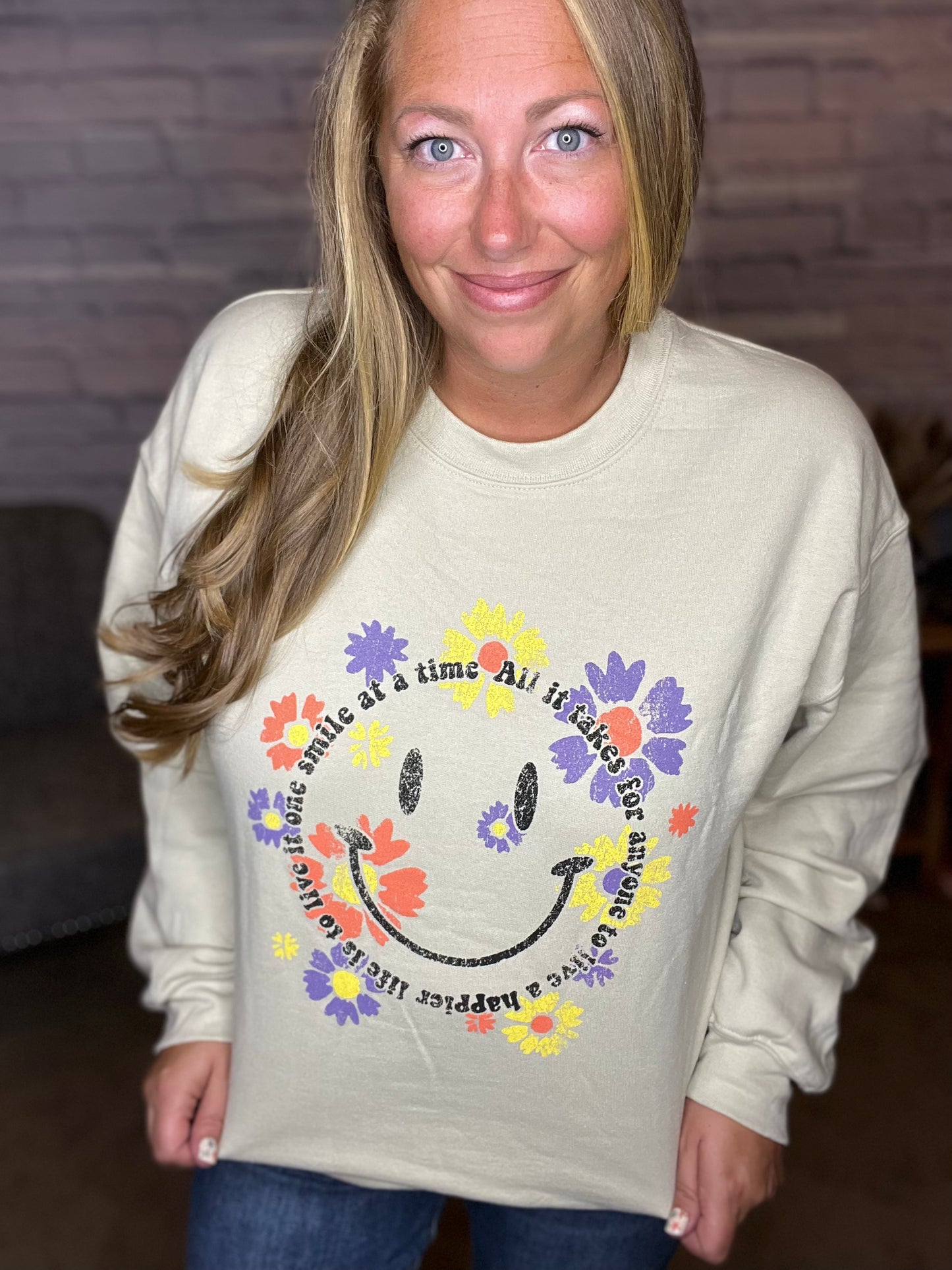 Smiley Face Floral Print Crew Neck Pullover Sweatshirt
