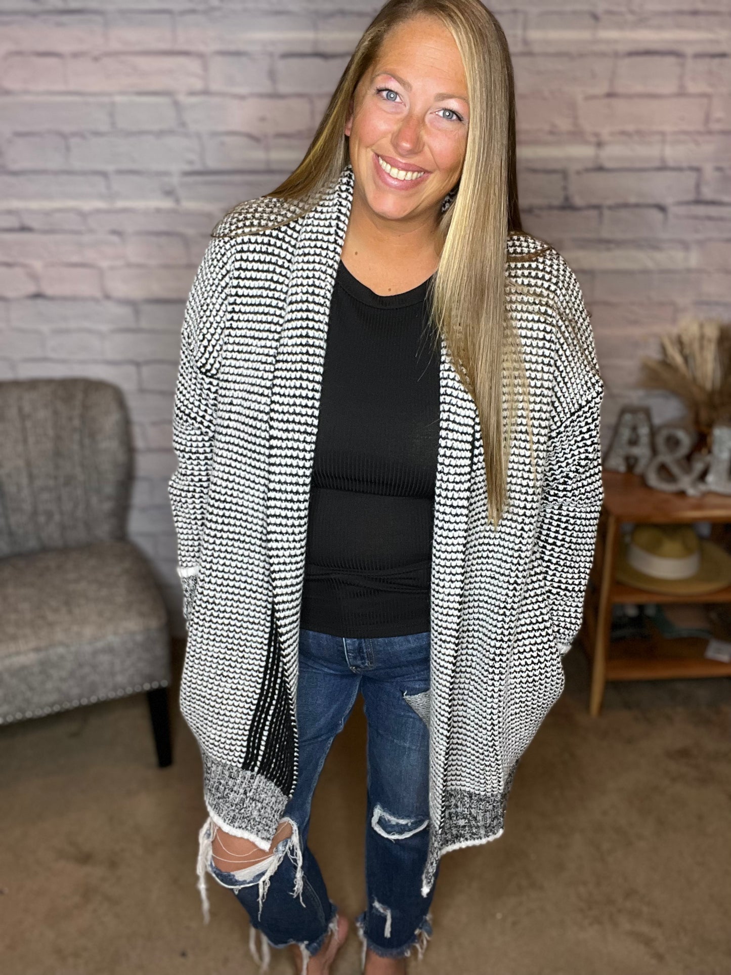 Plaid Pattern Open Front Knitted Cardi with Pockets!