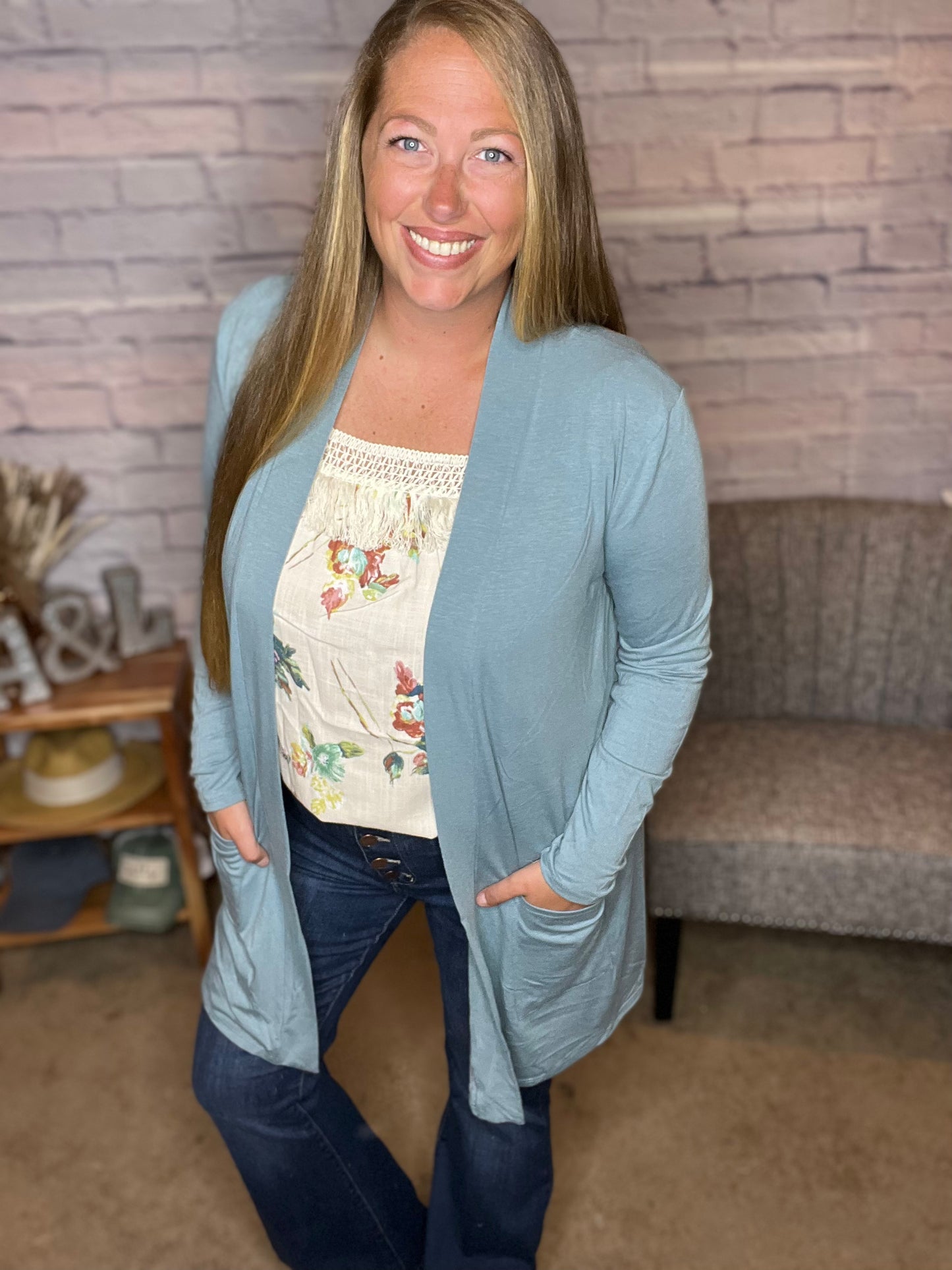 The PERFECT Cardi! 2 Colors!