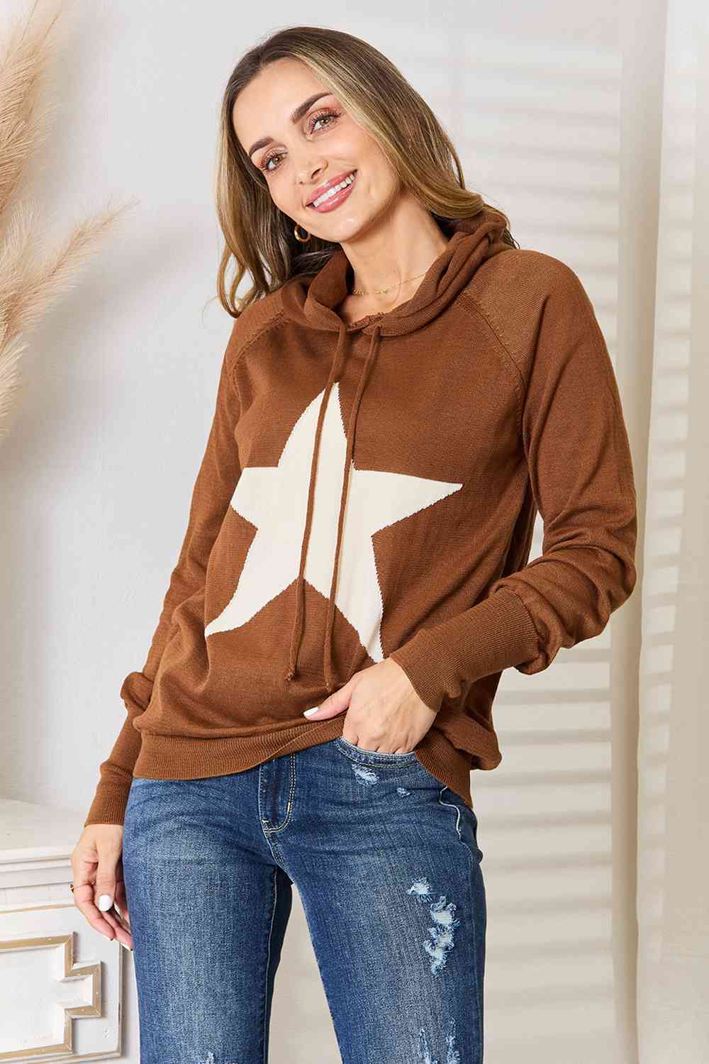 Heimish Star Graphic Hooded Sweater - Curvy Girl!