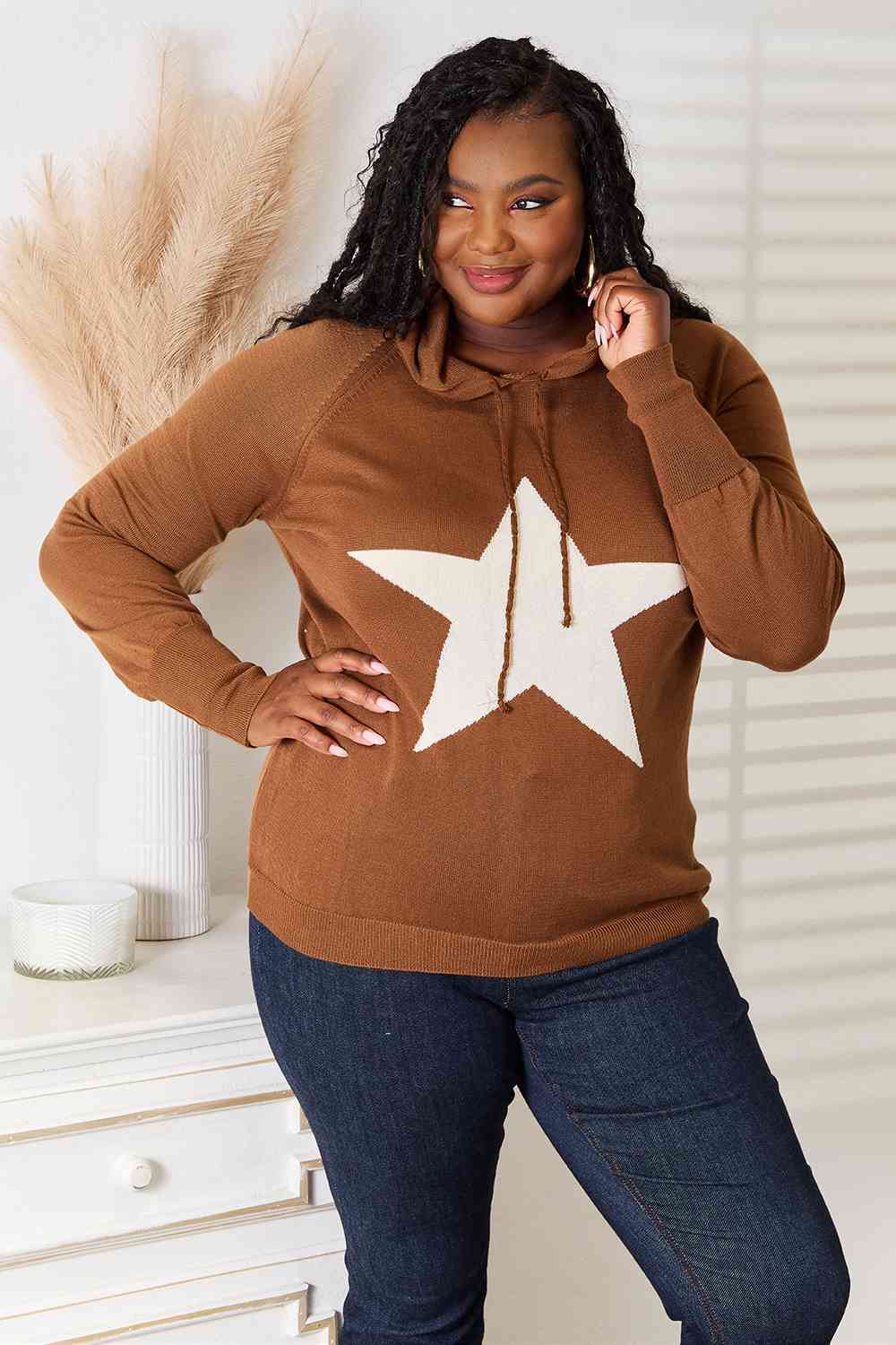 Heimish Star Graphic Hooded Sweater - Curvy Girl!