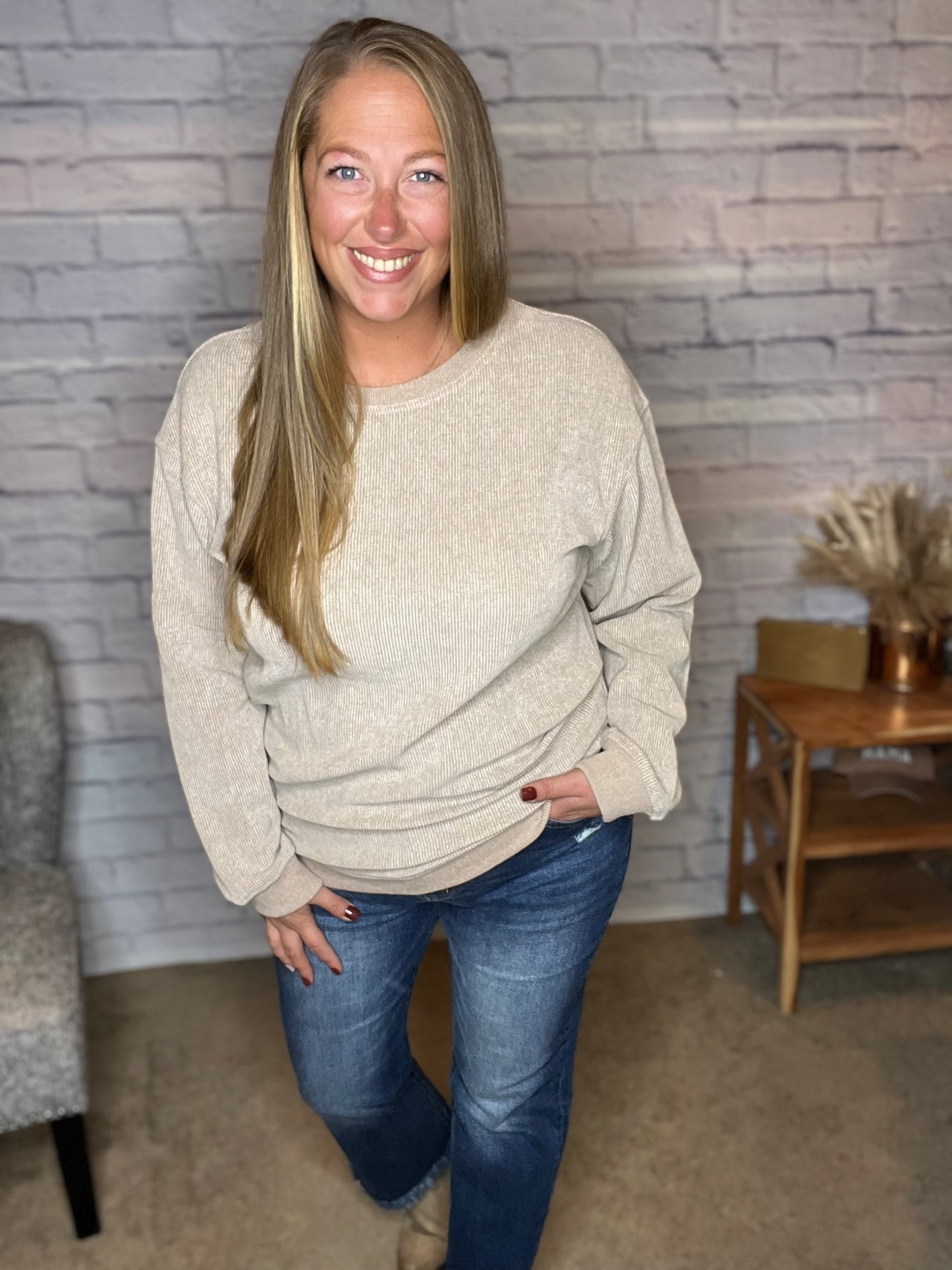 Ribbed Knit Round Neck Pullover Sweatshirt - 2 Colors!