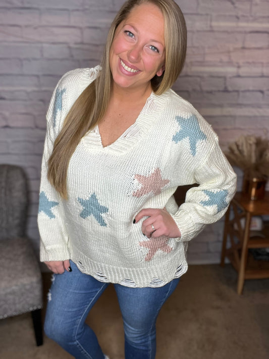 Frayed Edge Star Sweater - Curvy Girl Exclusive