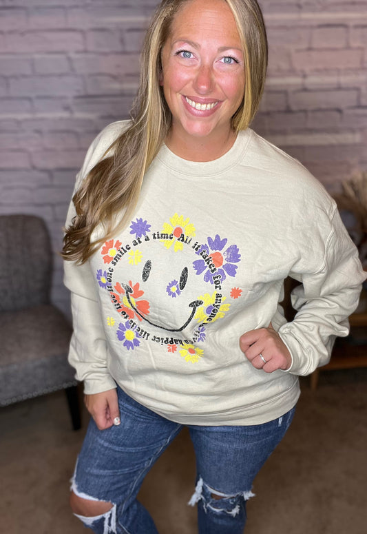 Smiley Face Floral Print Crew Neck Pullover Sweatshirt